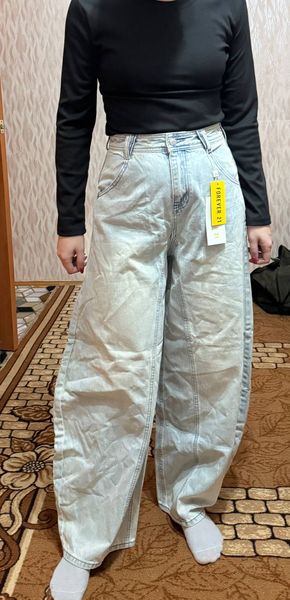 Джинсы женские