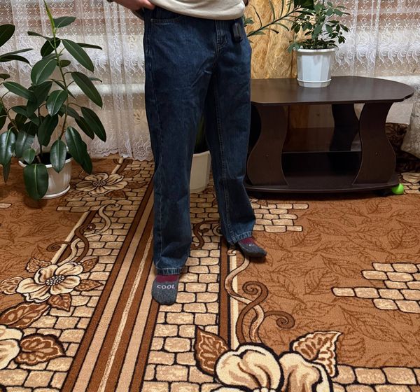 Джинсы мужские