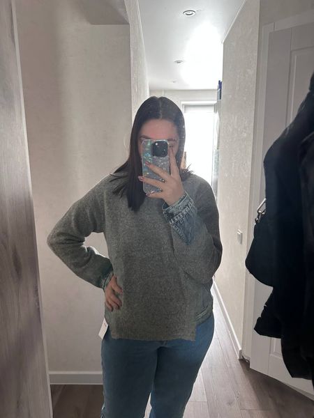 Джемпер вязаный с джинсовыми элементами